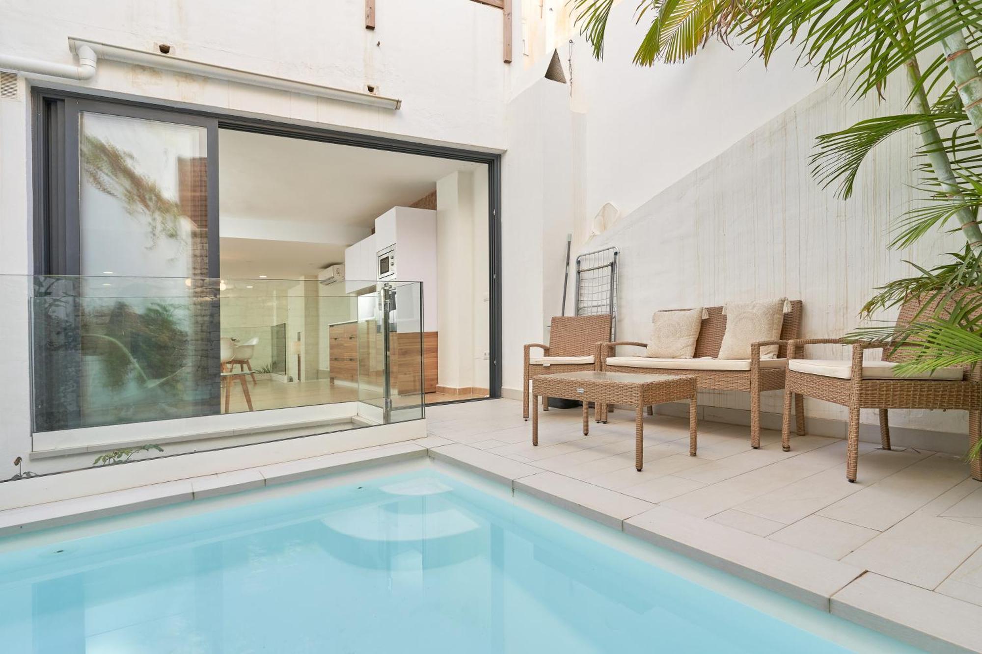 Luxury Apartment In نيرخا المظهر الخارجي الصورة